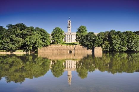 Dünyanın en yüksek mezun istihdamına sahip 70 üniversitesinden biri olarak öne çıkan University of Nottingham'ın ilgi çekici University Park Kampüsü